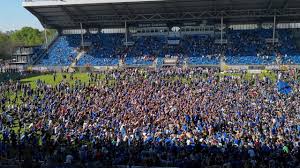 Sv waldhof mannheim after regular time. Aufstieg Sv Waldhof Mannheim Saison 2018 19 Spieler Und Fans Bei Der Humba Youtube