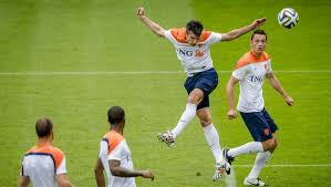 De eerste wedstrijd van het nederlands elftal was op 6 september uit tegen zweden. Het Wk In 2022 Niet In Katar Maar In Nederland Trouw