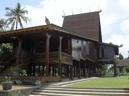 Maybe you would like to learn more about one of these? Rumah Baanjung Rumah Tradisional Suku Banjar Arsitag
