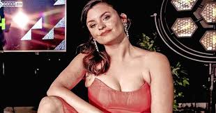 Sinds juni 2017 is koreman een van de stemmen in de vormgeving van 3fm. Eva Koreman With Love In Lockdown For Serious Request Cceit News