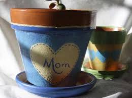 You can make your terracotta pot stand out you can make your terracotta pot stand out from the others with a little bit of paint and creativity. Painting Flower Pots Kids Craft