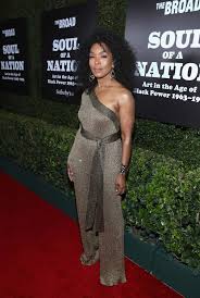 This year's oscars ceremony was quite a bit different from years past, and angela bassett says she appreciated every minute. Angela Bassett Attends The Broad Museum Celebration For The Opening Angela Bassett African Fashion Dresses Fashion