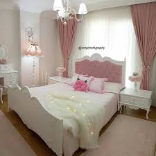 Pin By Ofelia Hasbun On Decors Girl Bedroom Designs Home Room Design Pink Bedroom Decor
