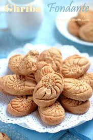Ghribia ou montécaos (biscuits faciles pour l'aïd). Bonoise Recettes Art De Cuisine De Sihem Gateaux Algeriens Cuisine Algerienne Biscuits Ramadan