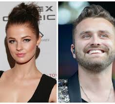 Zuza Kołodziejczyk i Magda Roman na pokazie Bizzu i konferencji Oriflame.  Pokaz Bizzu Warszawa. Kolekcja Bizzu zaprezentowana w Warszawie. Bizzu  podczas konferencji Oriflame