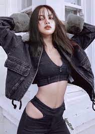 🏆👩‍🚀𝐋𝐢𝐥𝐢𝐞𝐬💛𝐋𝐈𝐒𝐀 on X: Sexy🥰🤯 #LISA please make this real  in your upcoming photoshoot😎🤟 t.cosc2d84nHeB  X