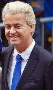 Geert wilders haar dubbed commercial tv publicidad painting amsterdam holland speedpainting kmdg artists kwasten met de gastenartist ottograph at work actionpainting… Geert Wilders Wikipedia