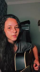 Julia Beiro's Instagram, Twitter & Facebook