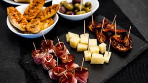Make weekday meal time easy with 35 of our easiest dinner ideas to make for the whole family. 4 Dinner Party Ideas For The Holidays Ebanman