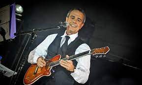 Pedro castillo es parte del nuevo rostro de sendero luminoso, el movadef, que busca controlar la dirigencia nacional del magisterio a la fuerza. Algo Electrico Pedro Castillo Y La Orquesta Sinfonica De Venezuela Video 2012 Imdb