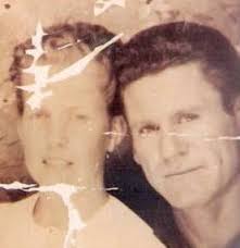 Lynn Bowden Kentucky. Son of Melissa Phillips Grandson Of Mrs Essie Phillips