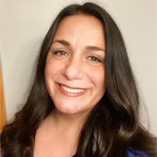 I just love this group pic taken by master selfie taker Brooklyn Fockler  Leshon! This is the first group of students to ever take “Hospitality  Experience Management” at Kent State. This brand