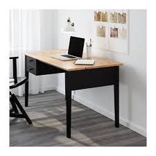 Arkelstorp Desk Ikea Solid Wood Is A Durable Natural Material Can Be Placed Anywhere In The Room Because The Chernyj Stol Dizajn Domashnego Ofisa Rabochie Stoly