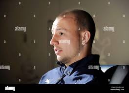 Alan hutton hi-res stock photography and images