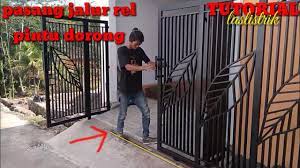 Maybe you would like to learn more about one of these? Cara Pasang Dan Setting Jalur Rel Pada Pintu Dorong Atau Geser Motif Daun Full Sampai Selesai Youtube