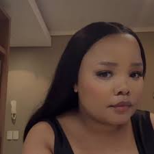 Tracey Lomax-Nixon (@LoudMouthedChic)