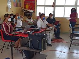 La jefa de gobierno capitalino, claudia sheinbaum, señaló que pensando en que hay que regresar a clases presenciales se está eligiendo a los maestros como siguiente grupo de vacunación. Regresan A Clases Presenciales Alumnos De 137 Escuelas En Campeche Imer Noticias