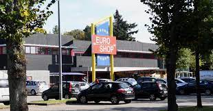 Le samedi et le dimanche ouvert de 9h30 à 18h. Le Magasin Euro Shop Mele Malgre Lui A Une Arnaque A Ramegnies Chin