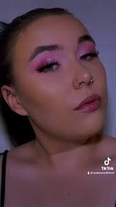 -Pink glitter look 🌸- #makeup #makeupideas #pinkeyeshadow #glitter  #pinkoctober #lipgloss #lashes #glammakeup