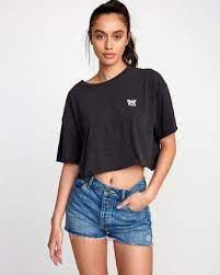 4.5 out of 5 stars 458. Rvca Women S Modern Crest Cropped T Shirt People Skate And Snowboard