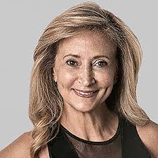 Julie Paris's Instagram, Twitter & Facebook