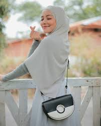 Admin 3 days ago pujaan hati kanda leave a comment 22 views. à¹ƒà¸™à¸ à¸²à¸žà¸­à¸²à¸ˆà¸ˆà¸°à¸¡ 1 à¸„à¸™ à¸ªà¸–à¸²à¸™à¸— à¸à¸¥à¸²à¸‡à¹à¸ˆ à¸‡ Beutiful Girls Girl Hijab Super Cute