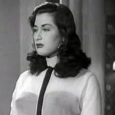 تزوجت الفنانة المعروفة شريفة ماهر من اللاعب المصري عبد الواحد عبد العزيز التي يعد من الشخصيات المميزة في المجال الرياضي حيث أنجبت منه ابن واحد . Ù…ÙˆØ³ÙŠÙ‚Ù‰ Ø´Ø±ÙŠÙÙ‡ Ù…Ø§Ù‡Ø± Ø­Ù…Ù„ Ø£ØºØ§Ù†ÙŠ Ø´Ø±ÙŠÙÙ‡ Ù…Ø§Ù‡Ø± Mp3 Ø§Ù„Ø¨ÙˆÙ…Ø§Øª ØµÙˆØ± Ø´Ø±ÙŠÙÙ‡ Ù…Ø§Ù‡Ø± Ø·Ø±Ø¨