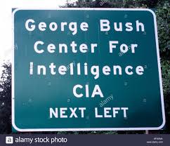 The george bush center for intelligence is the headquarters of the central intelligence agency, located in the unincorporated community of langley in fairfax county, virginia, united states. Traffic Zeichen George Bush Center For Intelligence Cia Nachste Strasse Links Stockfotografie Alamy
