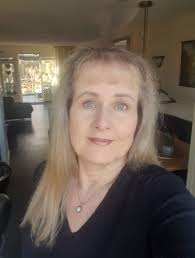 Decided to have a haircut last week as I only had it in a bun lately and  thought washing and combing was terrible. Didn't like my bangs either and  will let them