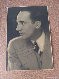 manuel collado.foto promocional dedicada y firm