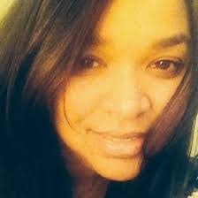 Elizabeth Nova's Instagram, Twitter & Facebook