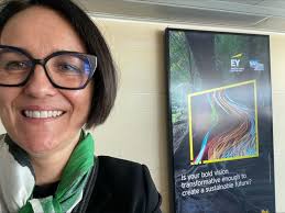 Time for one last selfie at the airport