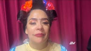 Exclusiva! 👑 Kenia Bonilla (@keniabonillaoficial), primera aspirante a  candidata trans en #MissUniversoEcuador, está en vivo en el set de los  #Hackers ✨