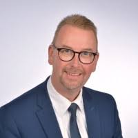 60+ Profile mit dem Suchbegriff „Lücken“