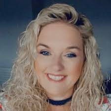 Isla Mitchell (@IslaMitchell90)