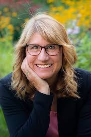 Sylvia Horvath's Instagram, Twitter & Facebook