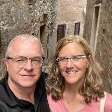 Fitting 20x10 or 11 wheels with 305 tires in rear?