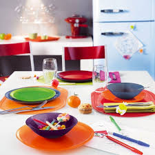 Un Feu D Artifice De Couleurs Pour Un Repas Dans La Bonne Humeur Retrouvez La Collection Arty Colorama Sur Www Luminarc Fr Luminarc Coul Luminarc Food Decor