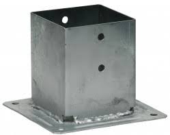 Poteau bois lisse pour palissade bois 7x7 cm idéal pour la construction de clôtures en bois autoclave. Pied De Poteau Bois Carre 7x7 Cm Sur Platine Simpson Kulturbois