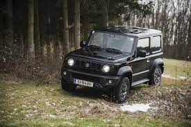 There are places in the world only the jimny can go. Suzuki Jimny Lifestyle Wurfel