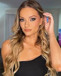 Sharon Mayfield's Instagram, Twitter & Facebook