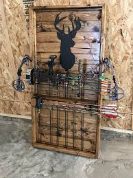 Bow Rack Made Out Of 1x4 Bowhunting Huntingbows Deer Hunting Decor Hunting Decor Bow Rack