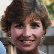 What size backpack for women