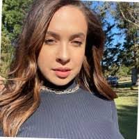 Olivia Walker's Instagram, Twitter & Facebook