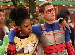Book Girl: Beauty: Charlotte Page'S Curly Ponytail (Henry Danger)