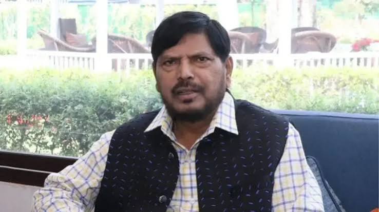 आरक्षण विरोधियों पर भड़के रामदास आठवले, बोले- मांग करने वालों पर दर्ज हो राजद्रोह