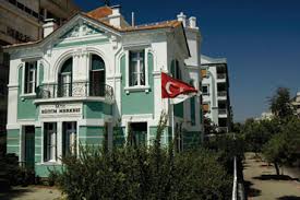 Magazin ve moda dünyasından haberler, özel röportajlar ve ünlülerin hayatından dedikodular habertürk magazin sayfalarında! Selcuk Yasar Izmir Dergisi Yasasin Dergicilik