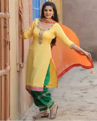 3d Suit Colour Combinations Punjabi Suit Beautiful Contrast Of Yellow Green Orange Kurta Neck Design Patiala Suit Designs Orange Color Combinations