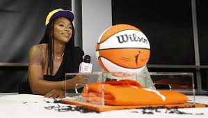 We don't have all the details for the event, but we do know that the 2021 wnba draft is set for april 15, and the dallas wings have the no. 3qzhtg5a8awgrm