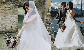 Anne Curtis Smith And Erwan Heussaff A Fashion Icon That She Is Anne Stunned Everyone With A Romantic Long Celebrity Bride Celebrity Weddings Wedding Dresses